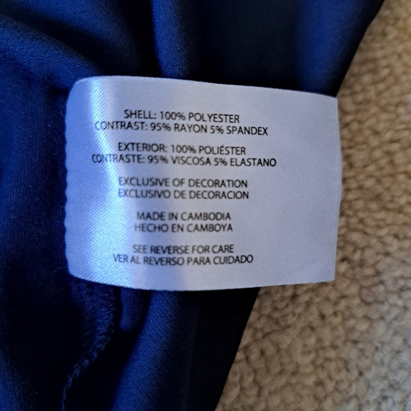 Banana Republic Navy Blue Women's Top Size Medium Cap Sleeve - Picture 7 of 9